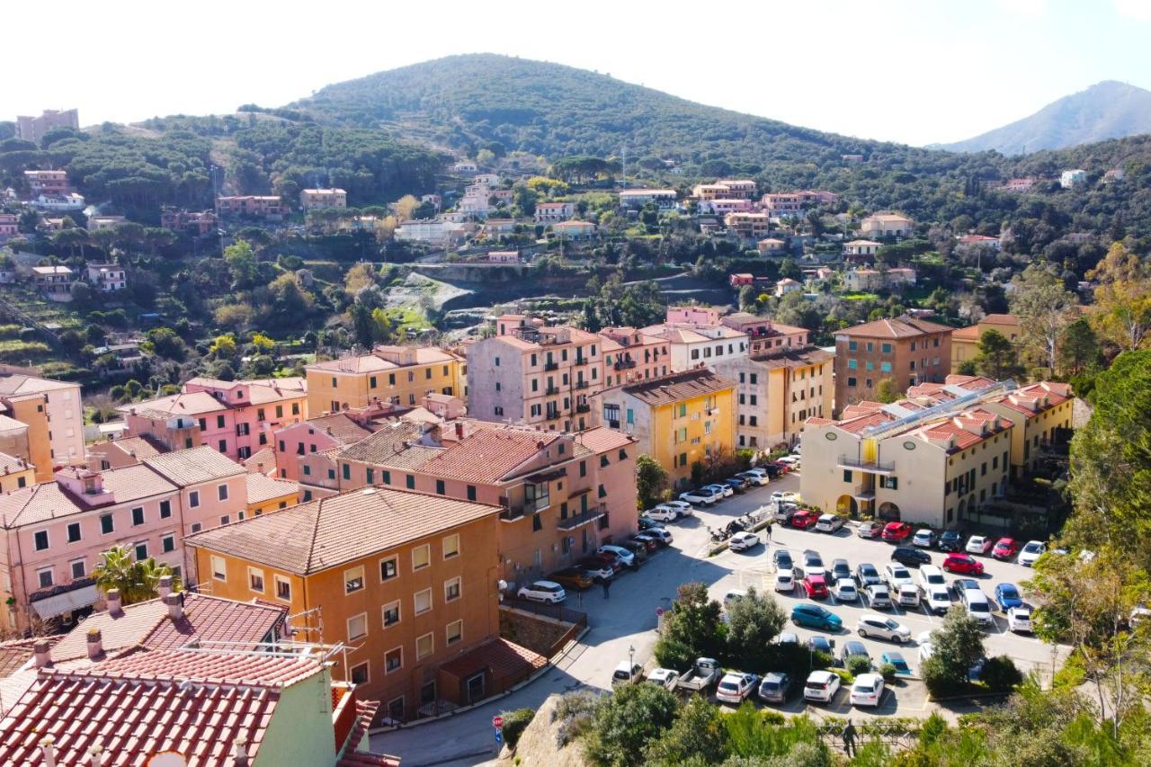 Graziosa Suite Vista Mare Free Parking Rio Marina Bagian luar foto